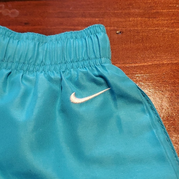 Swimming shorts - Picture 2 of 4